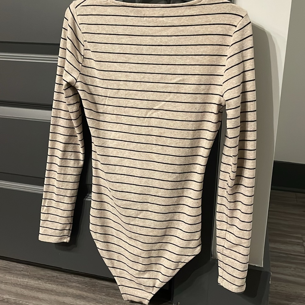 Madewell Bodysuit - Picture 4 of 6